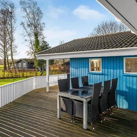4 Bedroom Nice In