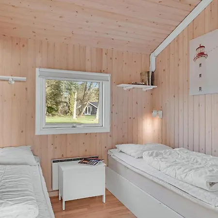 4 Bedroom Nice In Casa vacanze Nordenbro Vesteregn